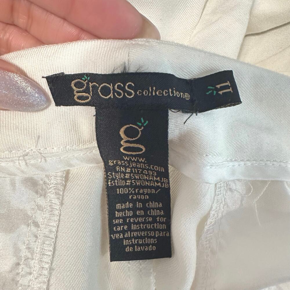 Ivory High-Waisted Tie-Front Shorts - Picture 5 of 5